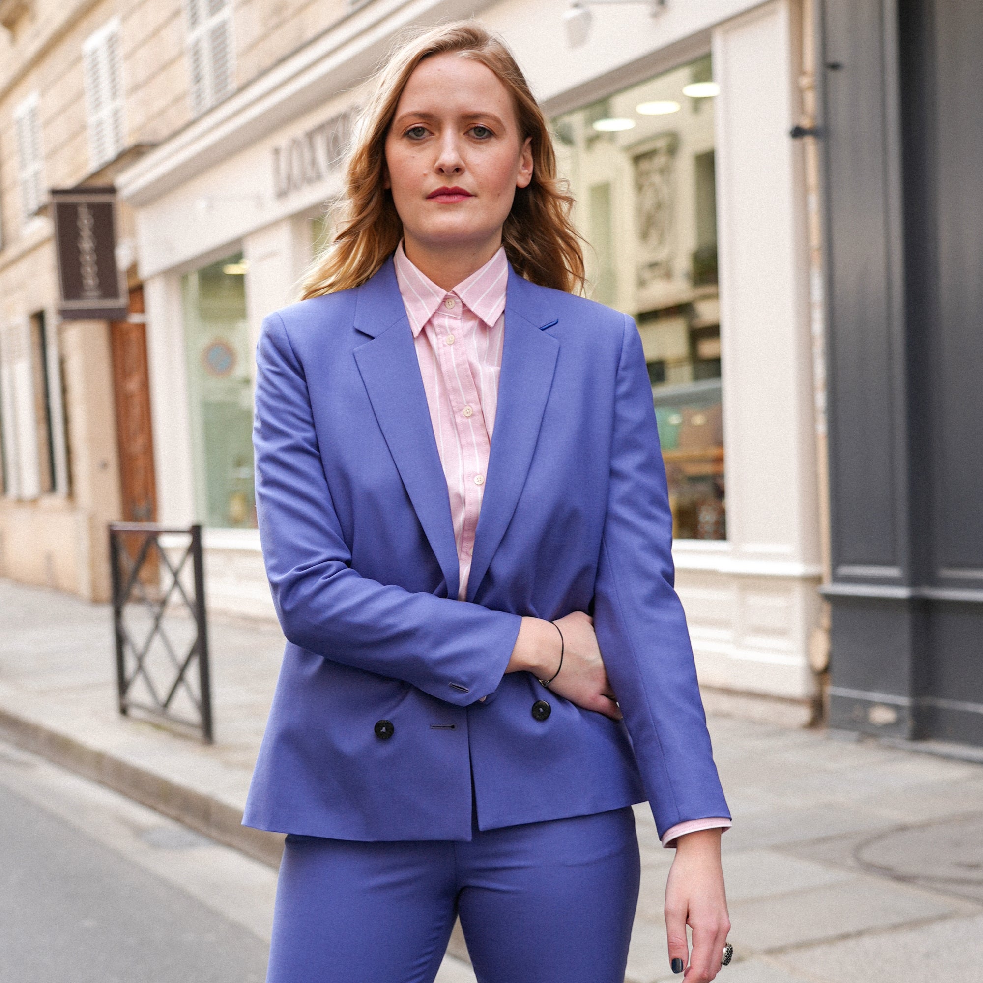 MARINA, CONSULTANT IN A SPECIALIZED CONSULTING FIRM