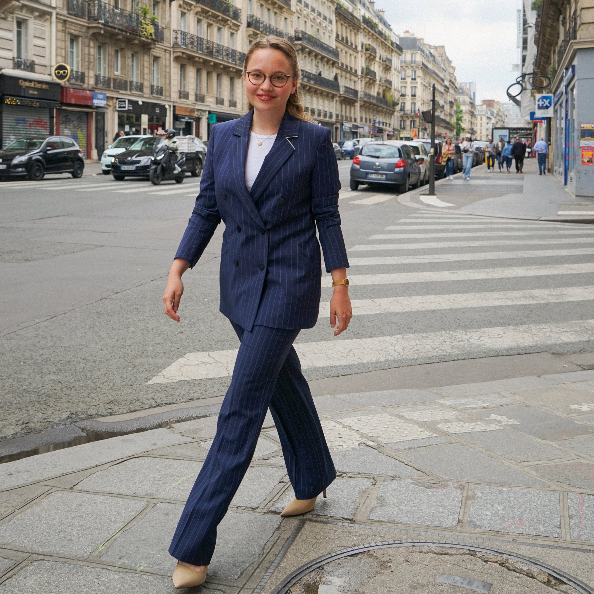 LÉA, MBA STUDENT