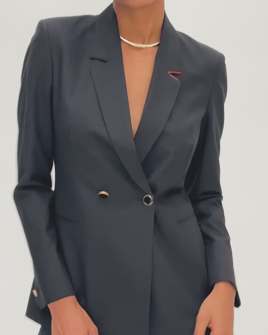 office-dress-suit-woman-jacket-hanger-straight-pants-black