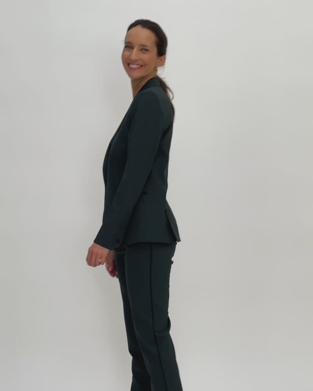 tailor-jacket-hanger-large-pants-green-fonce-office-dress-2