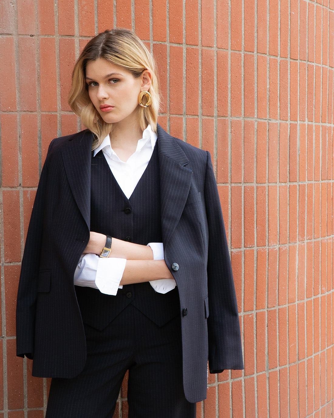 women's-suit-suit-set-marine-blue-jacket-made-in-europe-17H10-12