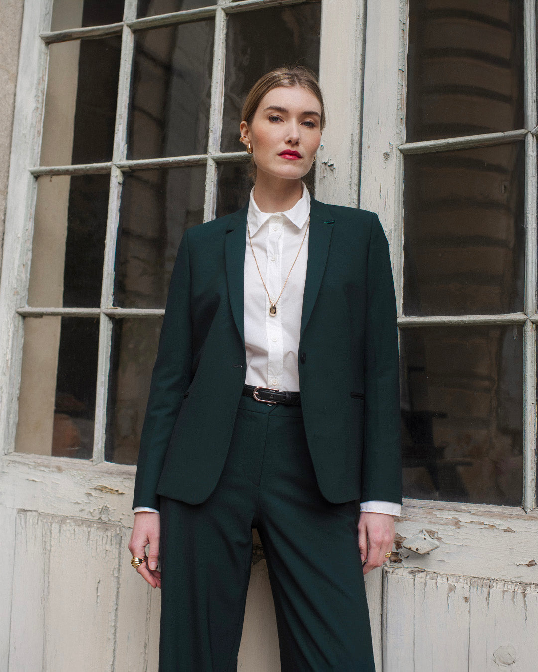 tailor-jacket-hanger-large-pants-green-fonce-office-dress-2