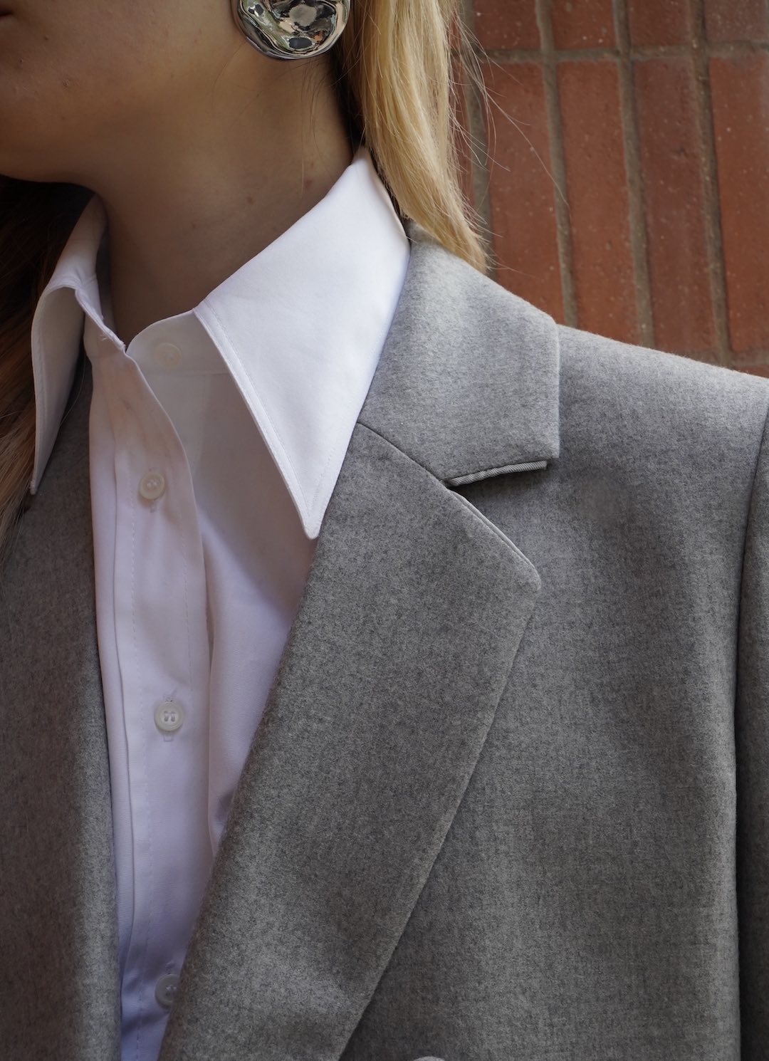 women's-grey-crossover-waist-jacket-luxury-fabrics-high-quality-upcycling-chic-elegant-