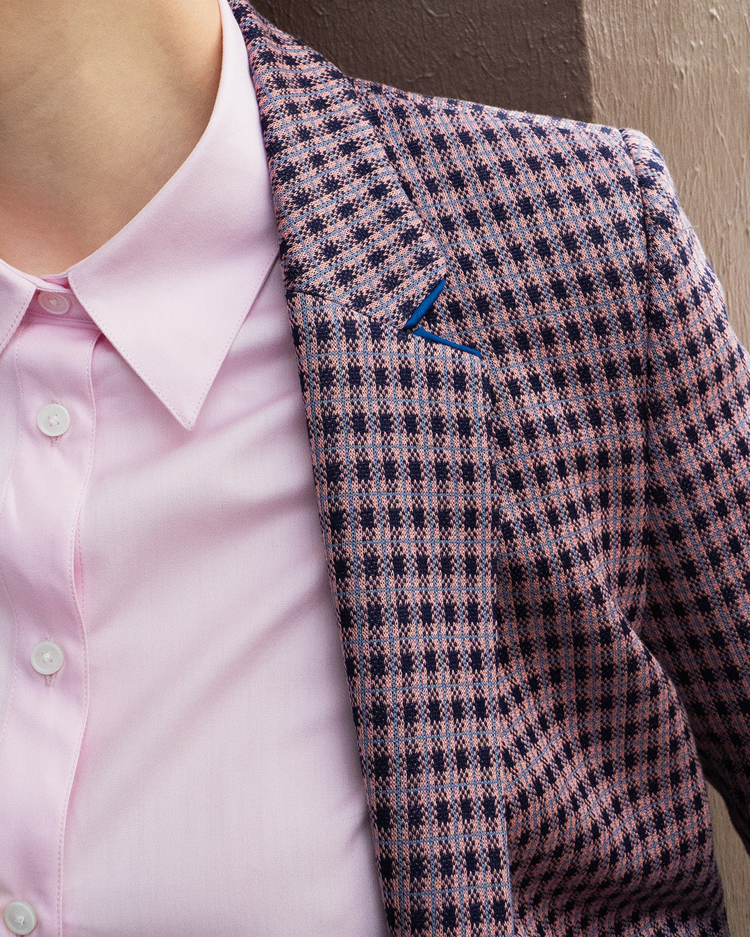suit-jacket-woman-houndstooth-pink-suit-jacket-for-woman-suit-set-chic-elegant-ethic-sustainable-17H10-paris-3