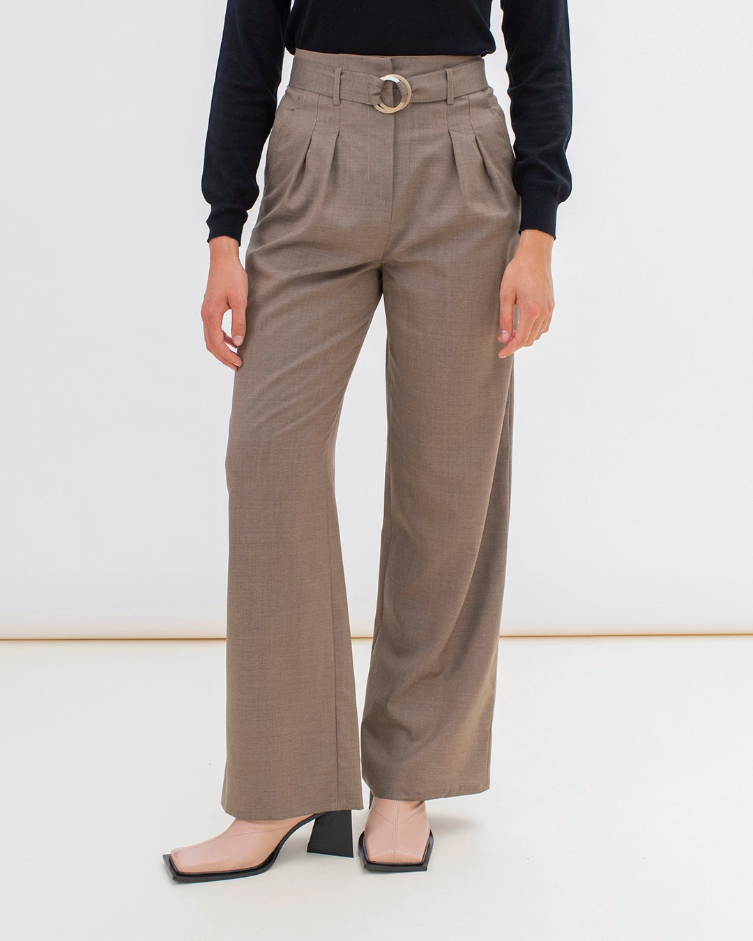 trousers-waistcoats-glazed-brown-pallazo-cut-made-in-poland-fall-winter-2023-look-chic-17H10-1