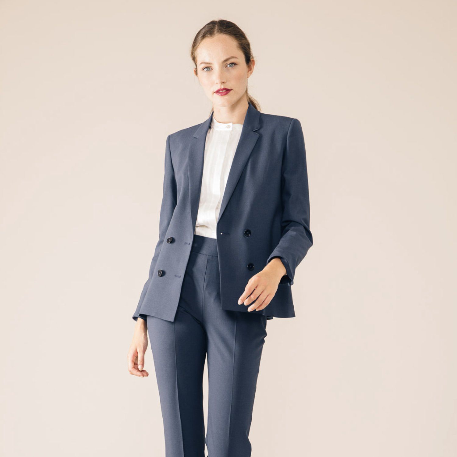 How do you build up a professional dressing room?