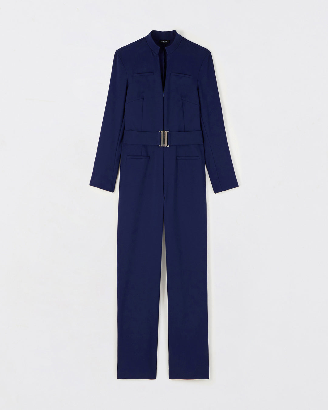Combinaison-bleu-électrique-Ceinture-amovible-ton-sur-ton-avec-boucle-Col-montant-en-V-Deux-boutons-ton-sur-ton-au-niveau-des-poignets-Quatre-poches-passepoilées-17H10-tailleurs-pour-femme-paris-