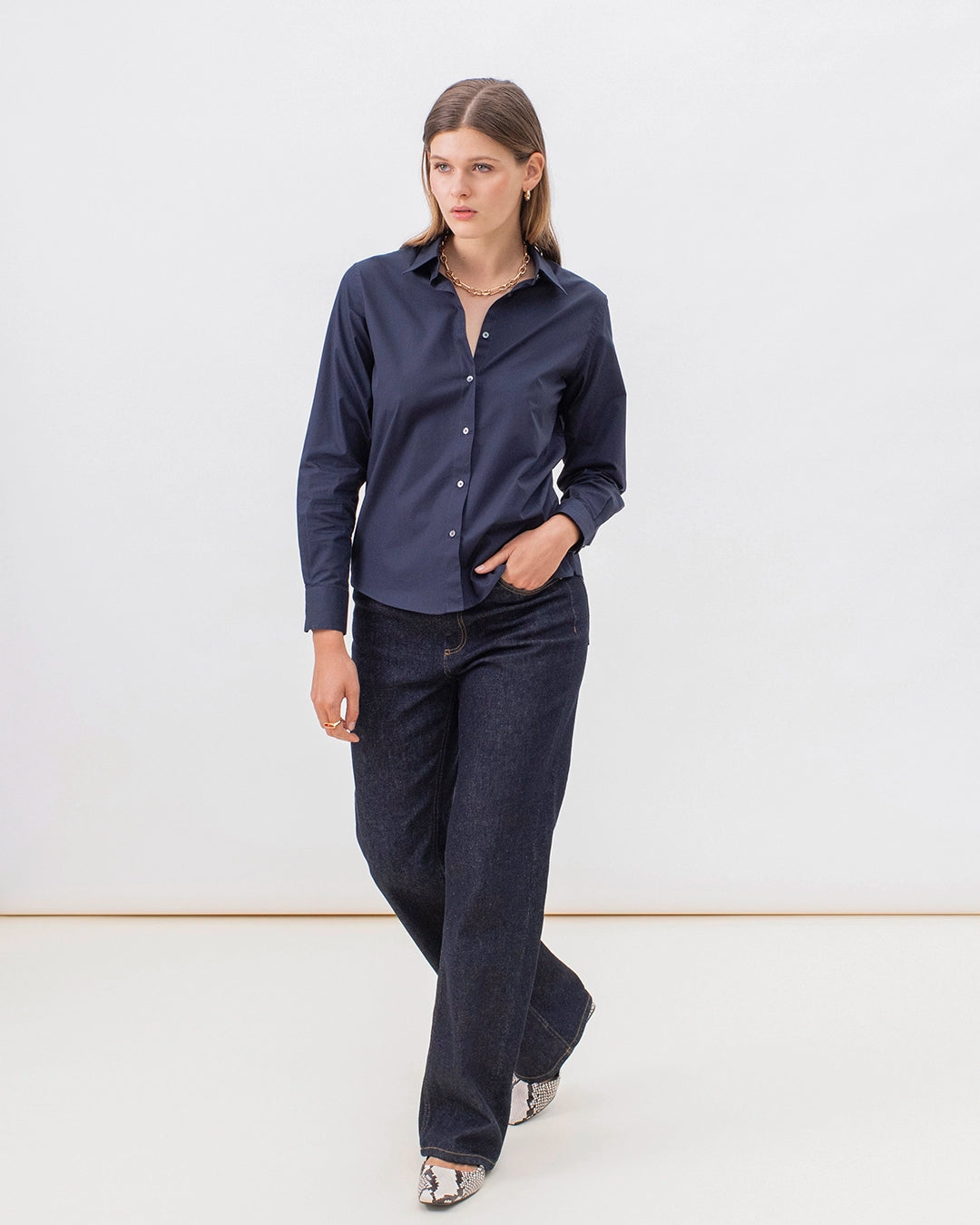 shirt-hudson-night-blue-italian-collar-poplin-cotton-knit-woman-1
