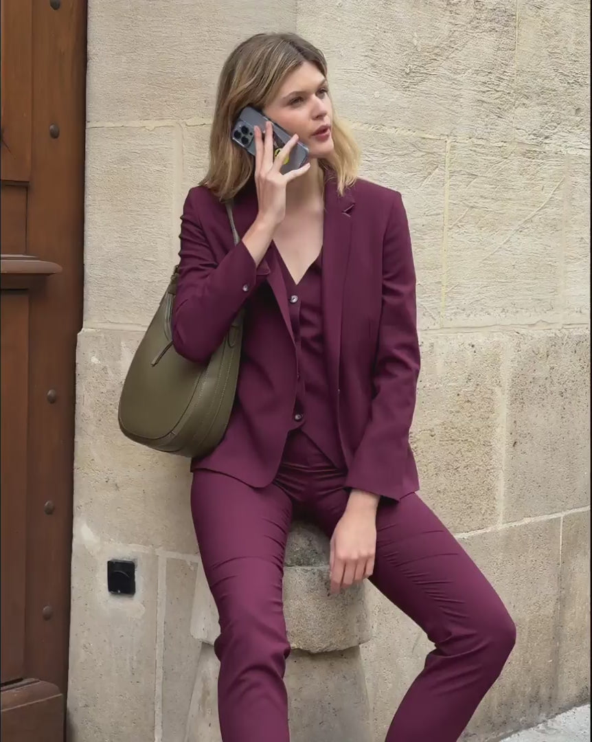 costume-femme-violet-3-pieces-veste-cintree-gilet-pantalon-cigarette-style-elegant-mode-premium-4