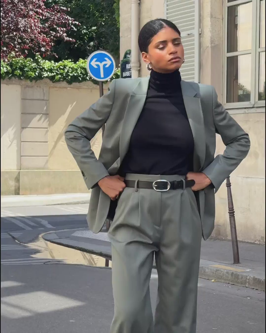 ensemble-tailleur-femme-kaki-gilet-3-pieces-chic-look-femme-elegante-tenue-de-bureau-formelle-automne-hiver-4