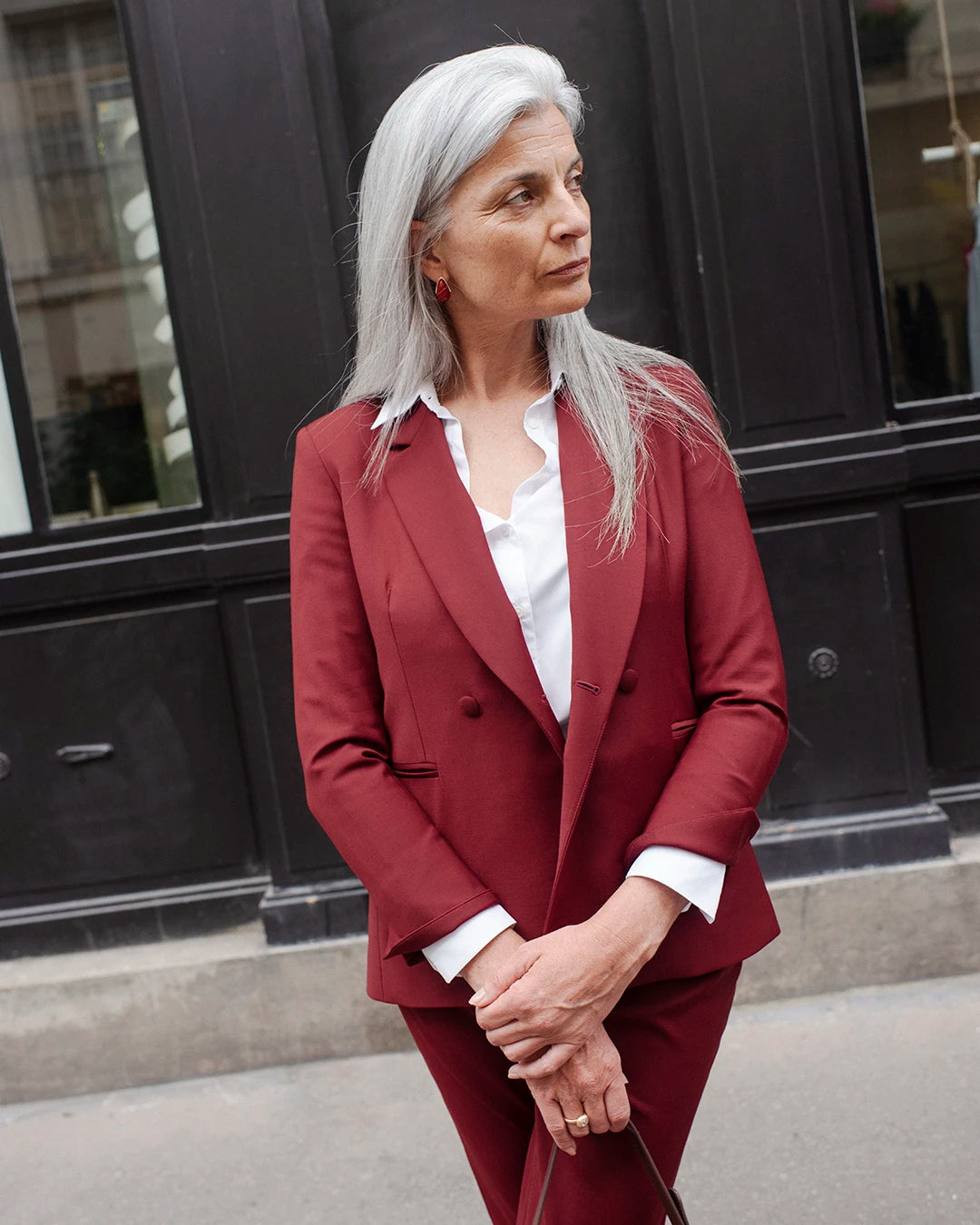 veste-tailleur-grenat-rouge-ensemble-de-tailleur-costume-tailleur-pour-femme-pantalon-cigarette-made-in-europe-17H10-1
