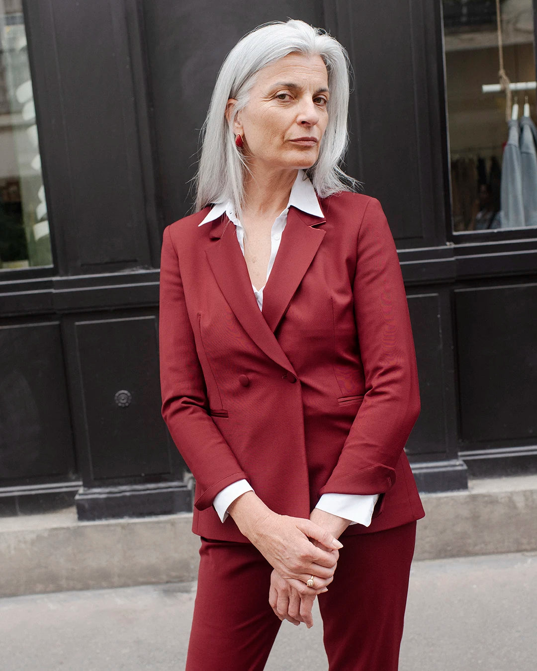 veste-tailleur-grenat-rouge-ensemble-de-tailleur-costume-tailleur-pour-femme-pantalon-cigarette-made-in-europe-17H10-1