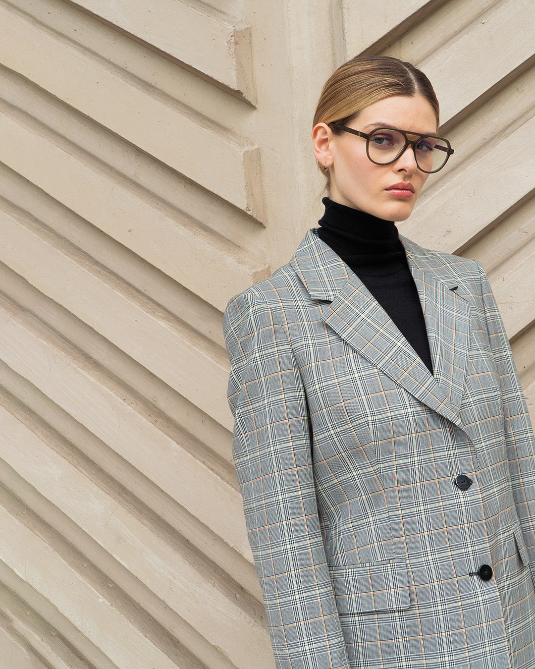 jacket-tailor-prince-of-wales-gray-material-noble-luxurious-high-quality-sustainable-ethnic-wash-tailor-for-women-work-dress-1