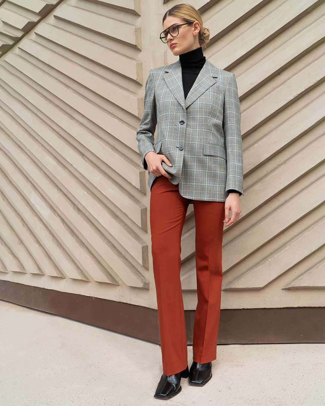 jacket-tailor-prince-of-wales-grey-material-noble-luxurious-high-quality-sustainable-ethnic-wash-tailor-for-women-work-dress-8