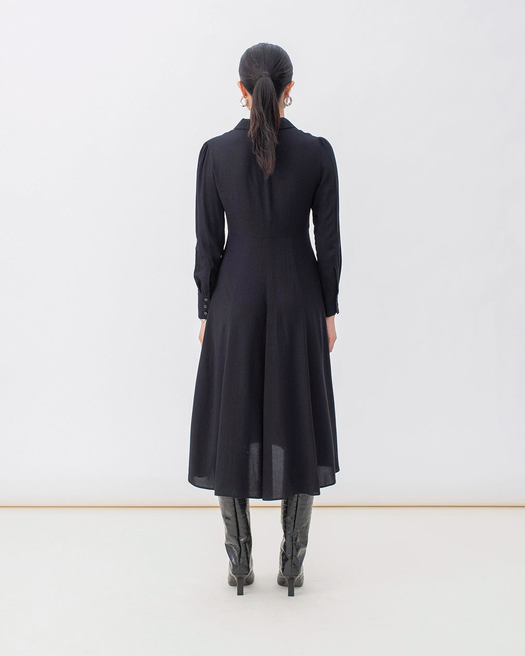 Robe_Biarritz_Noir_1robe-noire-indispensable-classique-coupe-longue-fabrication-europe-marque-française-