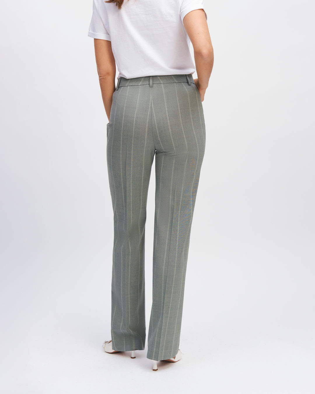 "Straight-cut-high-waist-lined-front-zip-close-with-hook-17H10-suit-for-women-paris-"