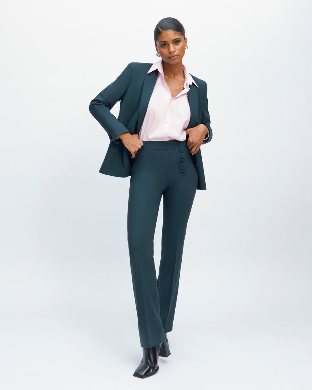 Trouser-tailor-green-High-waist-Cut-flair-vented-at-ankles-Decoration-buttons-covered-asymmetrical-Zipper-side-17H10-tailors-for-women-paris-
