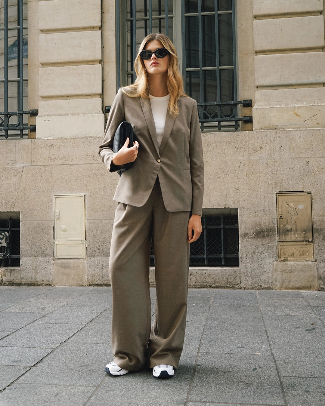 trousers-waistcoats-glazed-brown-pallazo-cut-made-in-poland-fall-winter-2023-look-chic-17H10-1