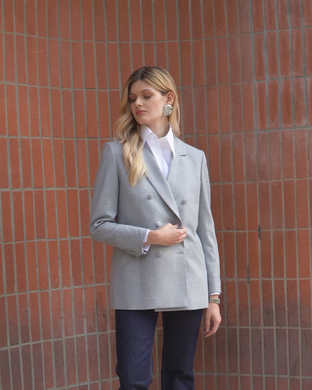 women's-grey-crossover-waist-jacket-luxury-fabrics-high-quality-upcycling-chic-elegant-