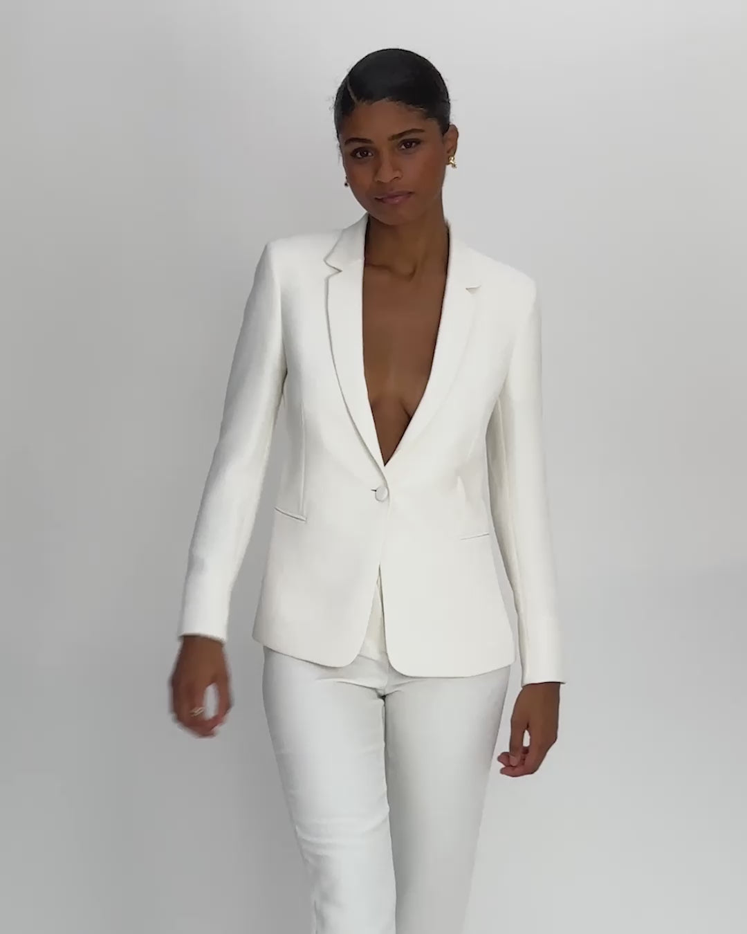women's-suit-jacket-hanger-belt-straight-pants-white-ceremony-dress-1