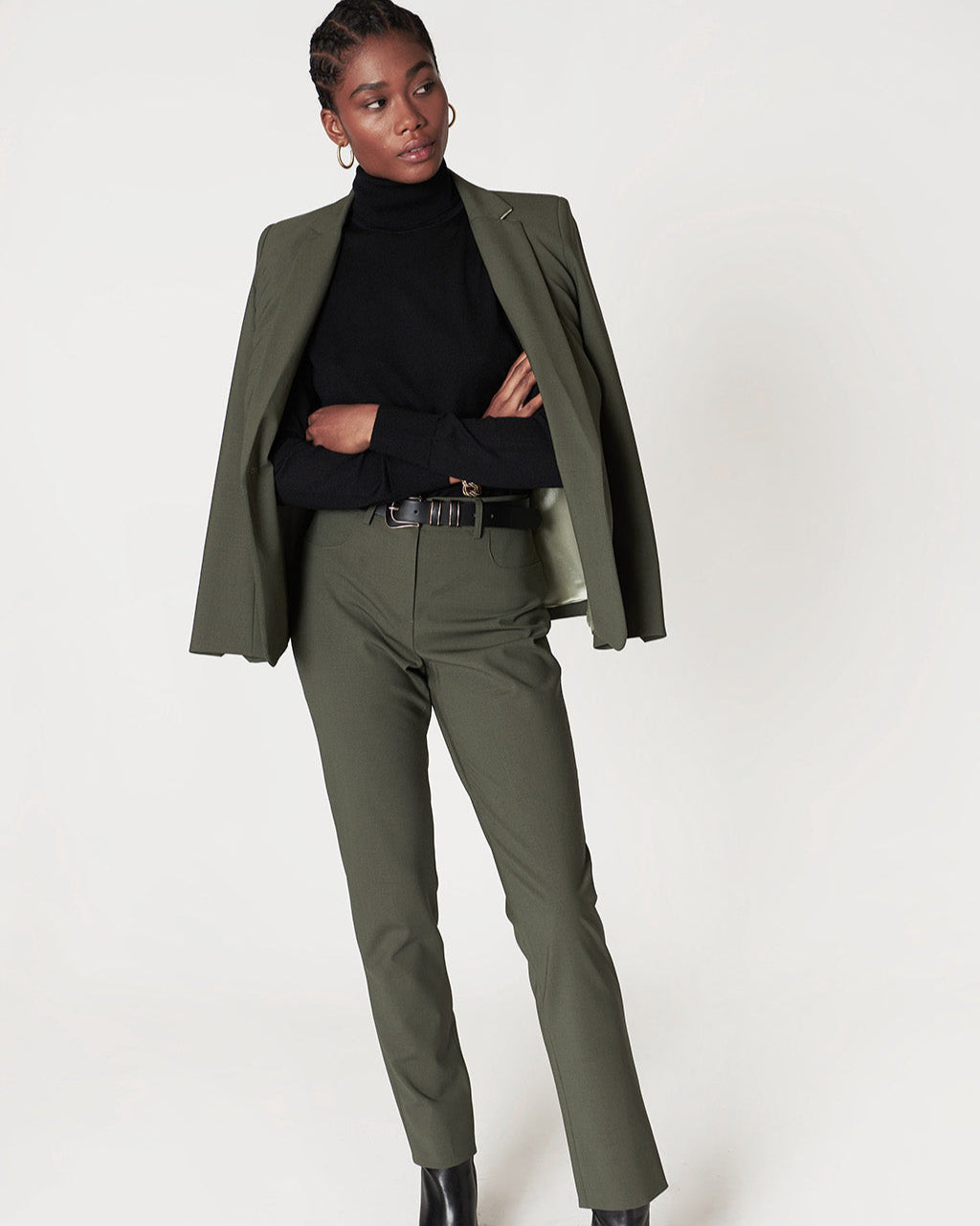 17H10-pants-oslo-khaki-cigarette-indispensable-guard-robe-elegant-businesswoman-1