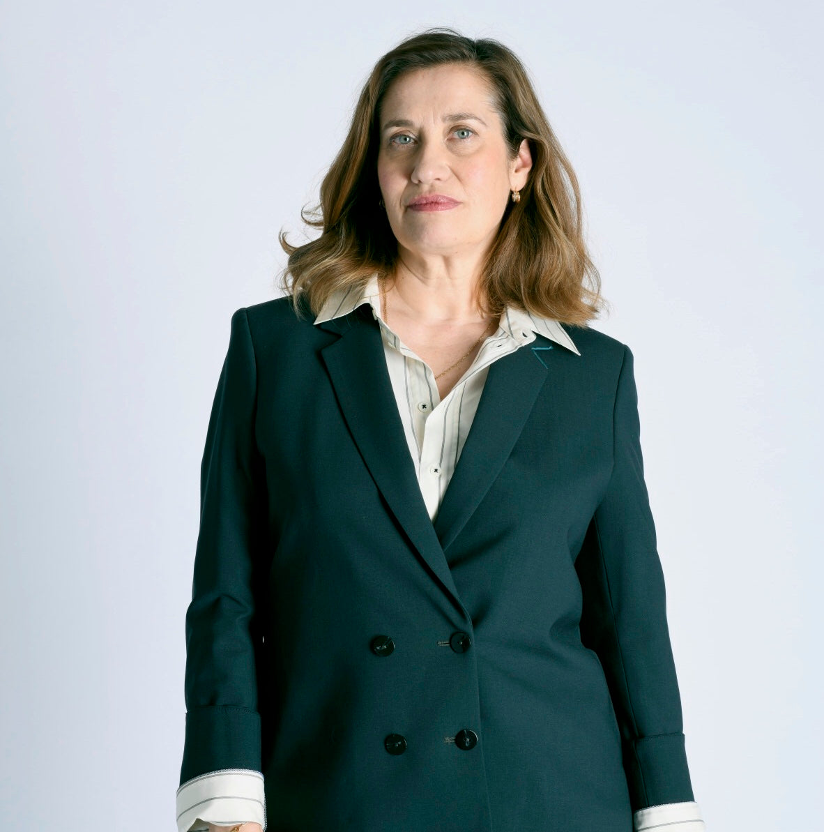 Emmanuelle Devos : élégance en tailleur vert sapin Boston