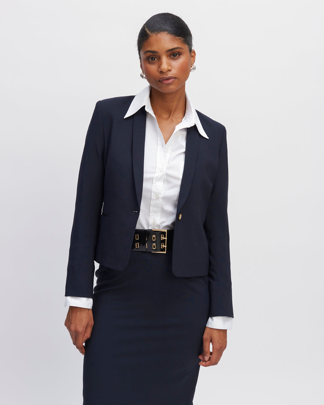 Tailored-jacket-navy-blue-Spencer-cut-Collar-shawl-Short-jacket-Two-pockets-underpiped-One-lining-luminous-Two-large-pockets-inside-Buttons-camel-17H10-tailored-jacket-for-women-paris-