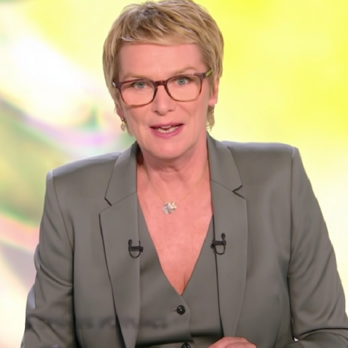 elise-lucet-cash-investigation-veste-tailleurt