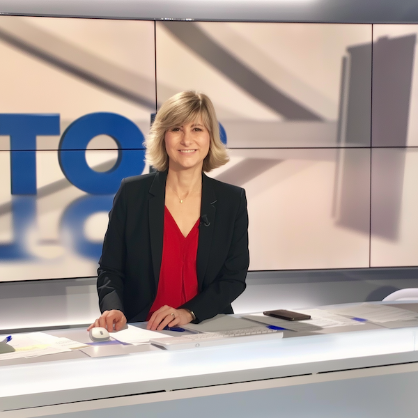 florence duprat journaliste tailleur femme 17H10 tenue chic