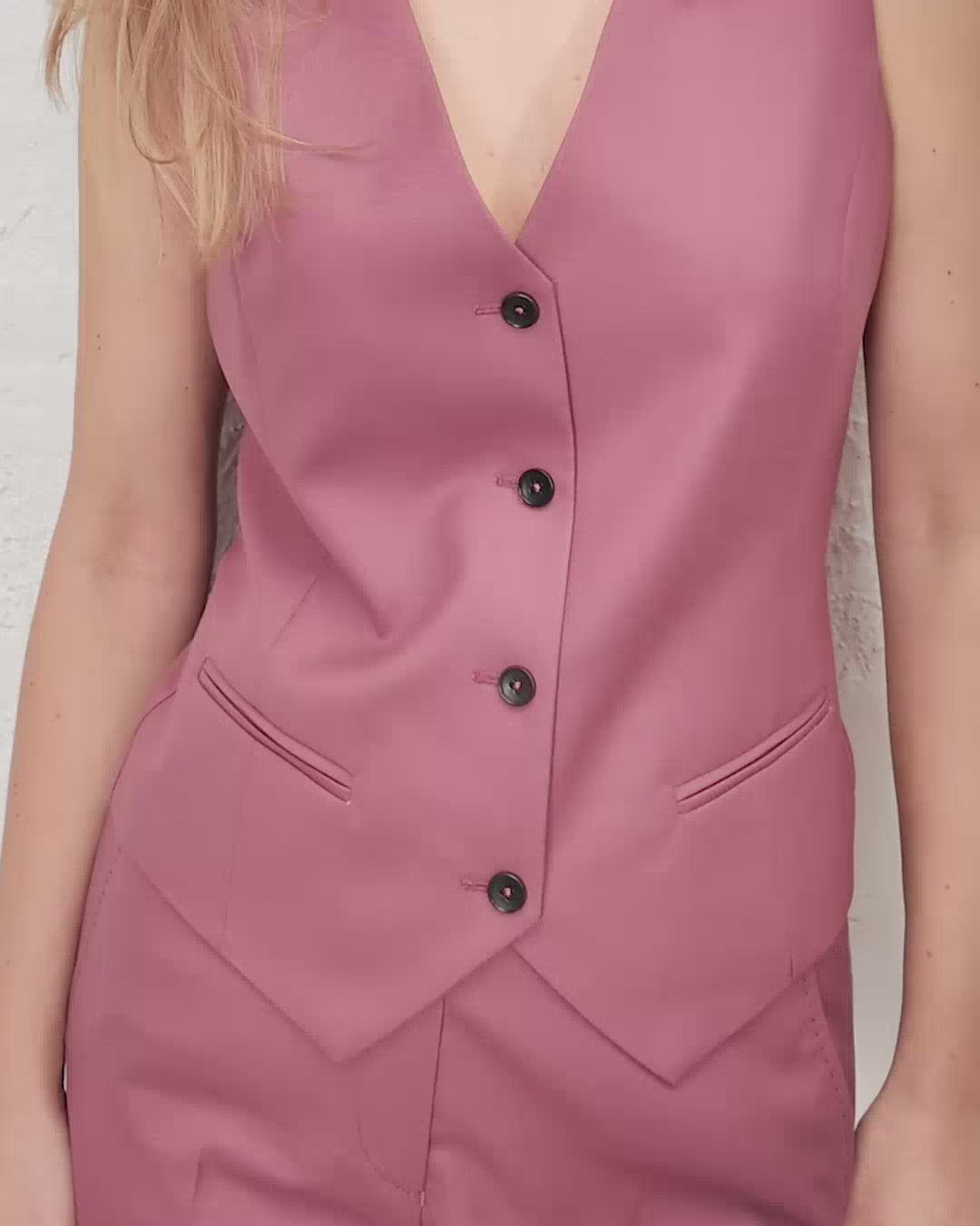 ensemble de tailleur pour femme rose, chic, investissement pour une tenue de bureau ou de cérémonie , ensemble de tailleur trois pièces