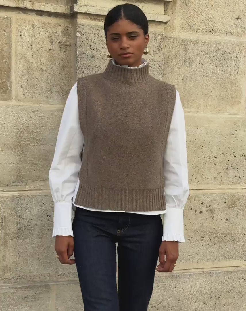 pull-sans-manche-beige-laine-merinos-cachemire-tailleur-pour-femme-17h10-paris-1
