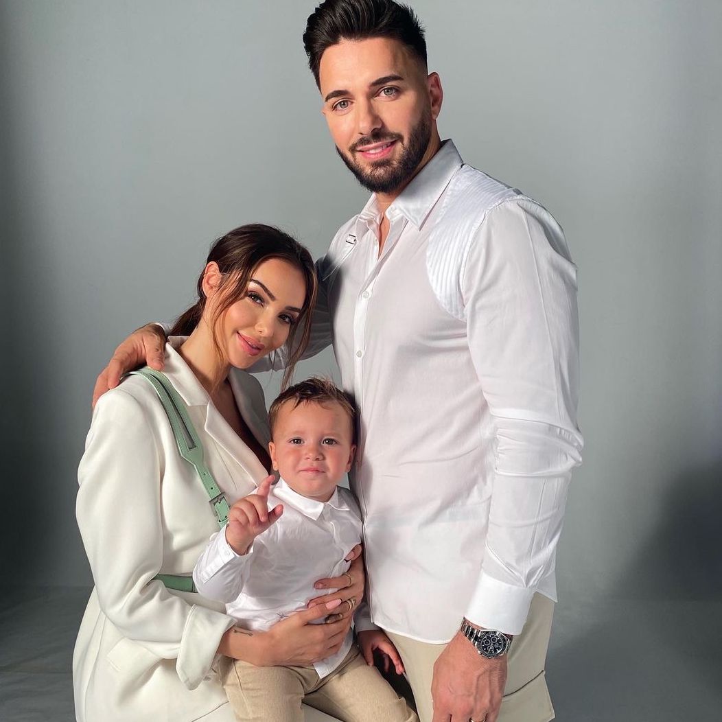 tenue nabilla tailleur chic