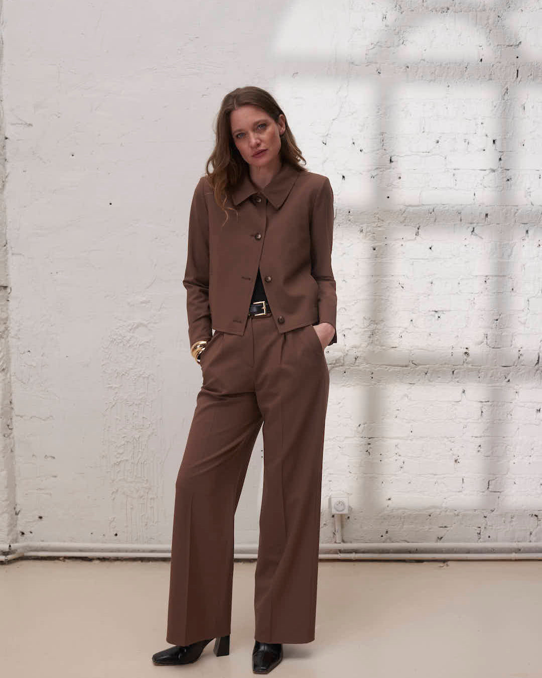 Veste blouson marron en laine pour femme, style tailleur haut de gamme