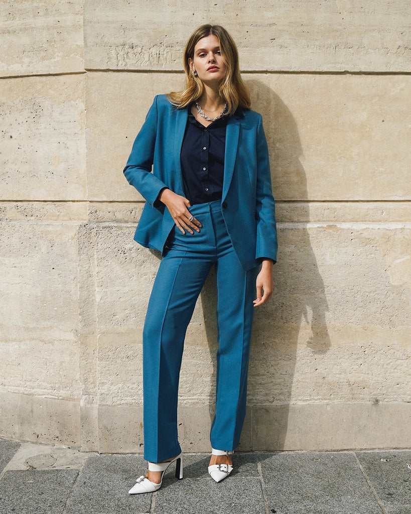 veste-de-tailleur-pour-femme-bleu-coupe-cintrée-laine-qualité-supérieur-outfit-chic-17H10-paris-